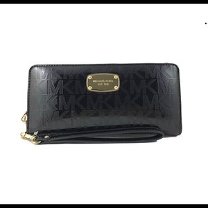 Michael Kors leather black zip wallet